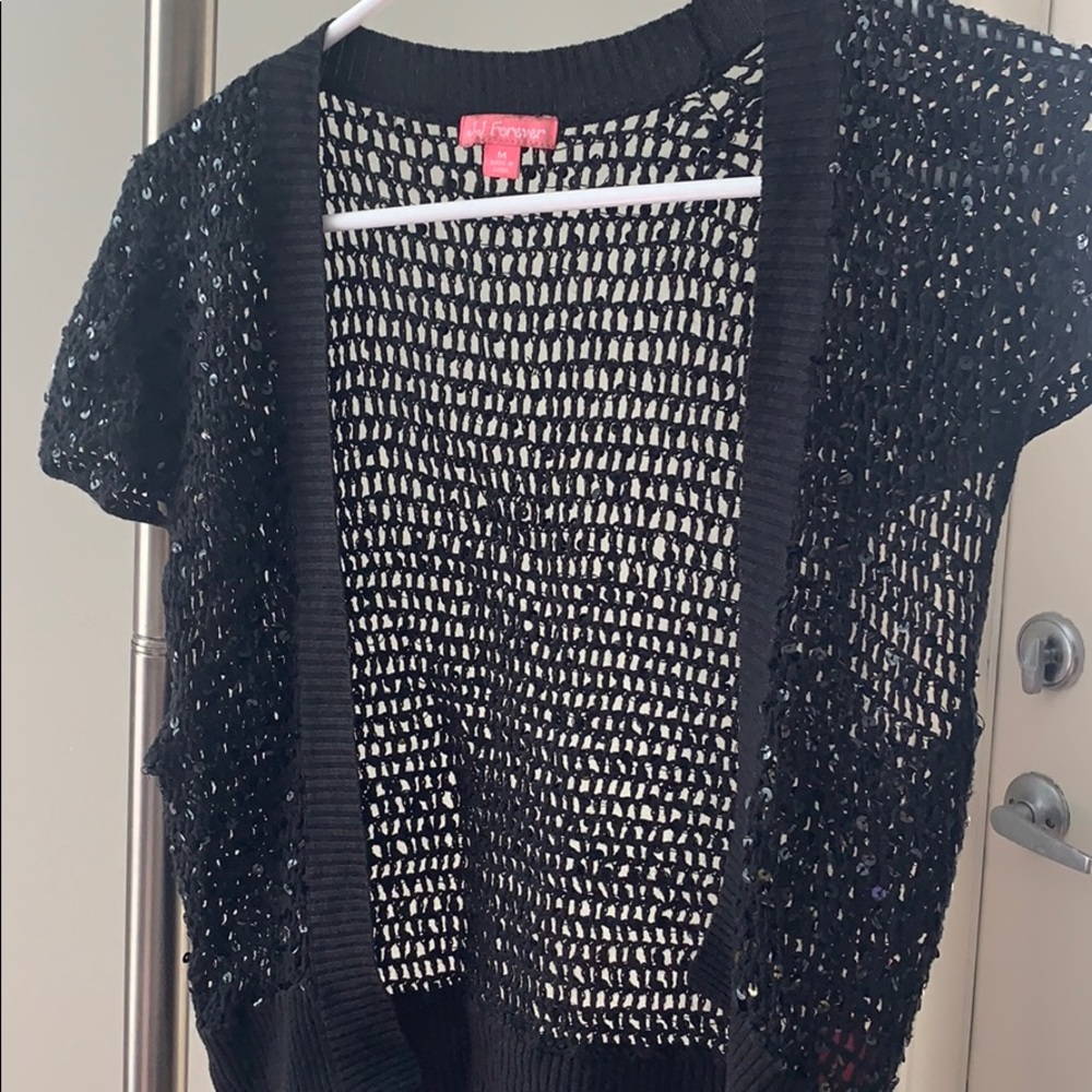 JJ Forever Black cropped crotchet top with sequins medium y2k